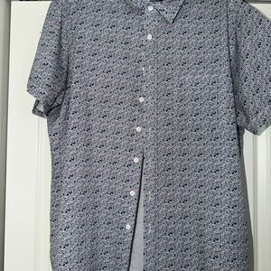 Apt. 9 Men's Navy and White Patterned Shirt